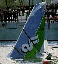 Wreckage of Air Florida Flight 90 being removed from the Potomac River